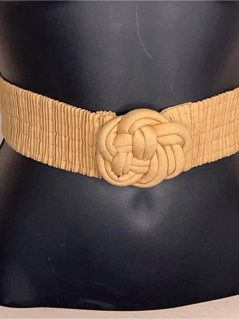Vintage Nude Beige Stretch Belt 80s Era Womens Knot Buckle Style Accent Medium